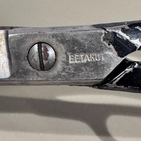 Vintage Betakut Kingshead Scissors Made in Italy Black Handle 9" Sewing Crafting - Picture 2 of 5